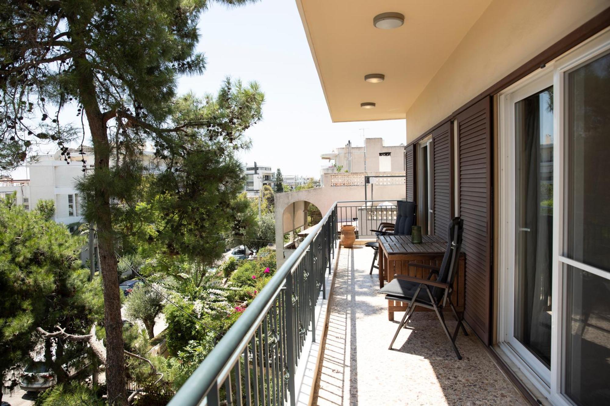 Spacious Glyfada Golf 4Br -Near Beach + Shops Athens Exterior photo