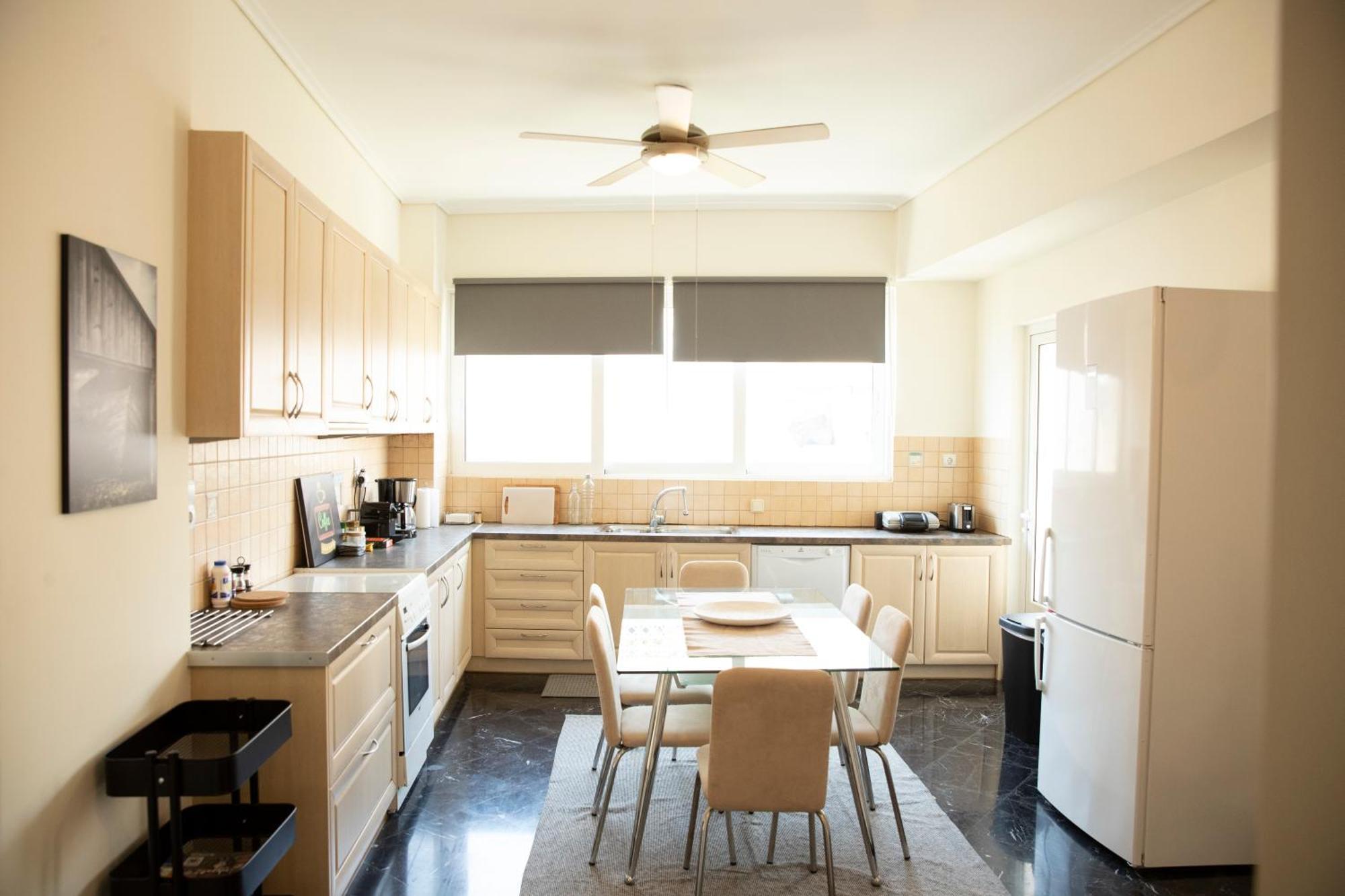 Spacious Glyfada Golf 4Br -Near Beach + Shops Athens Exterior photo